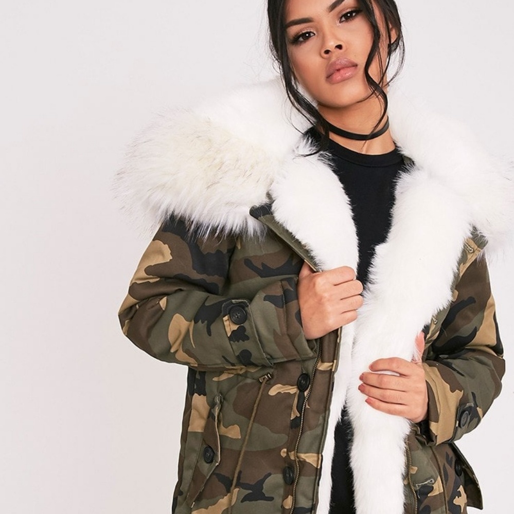 🚫SOLD🚫PLT White Camo Faux Fur Lined Parka