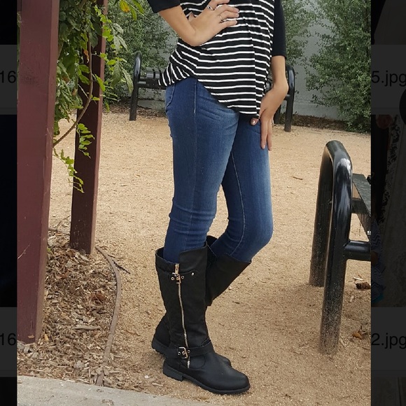 Black Quilted Riding Boots - Picture 3 of 8