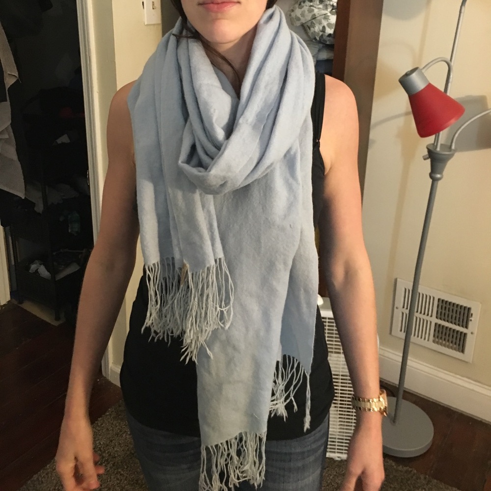 100% Cashmere powder blue scarf