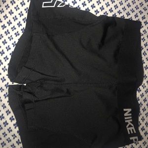 Nike pro shorts 3”