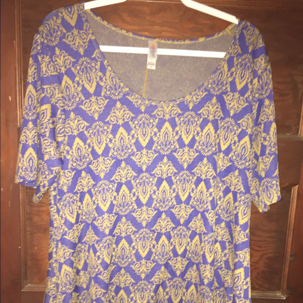LulaRoe Classic T