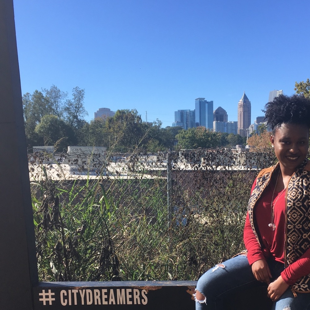 Meet your Posher, Kaela