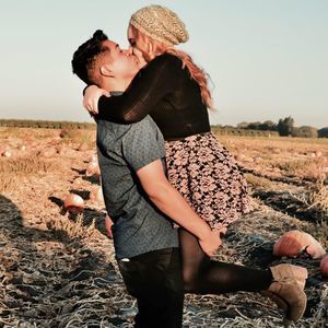 Meet your Posher, Chloe