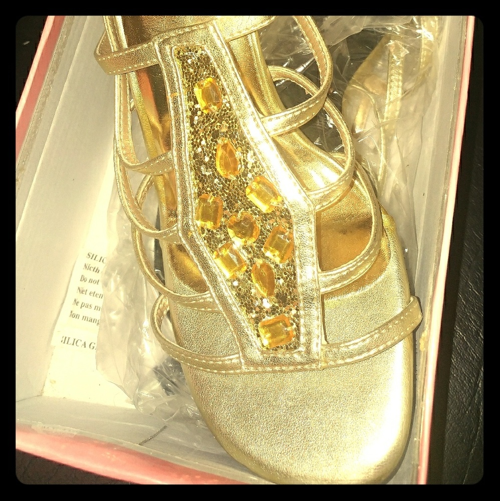 Gold Strappy Formal Shoes w/ Bead Design