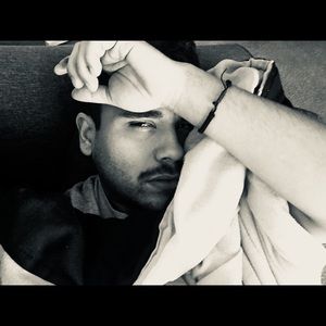 Meet your Posher, Carlos