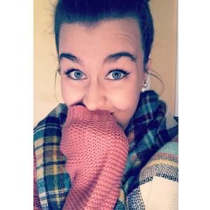 Meet your Posher, Danielle