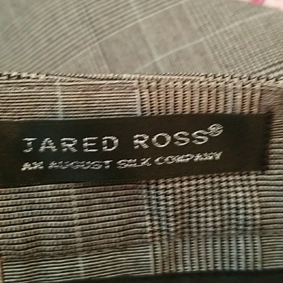 Jared Ross an August Silk Company dress shorts🍌 - Picture 3 of 5
