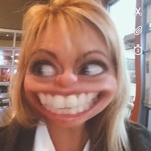 Meet your Posher, Pamela