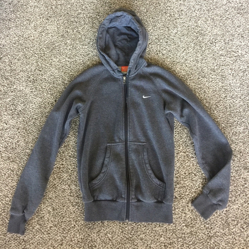Women’s gray zip up Nike hoodie