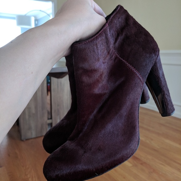 Stuart Weizman pony hair booties size 8 - Picture 1 of 8