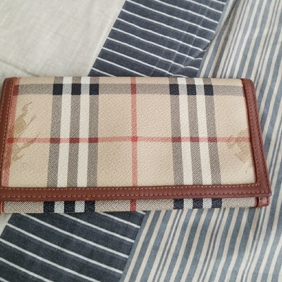 Wallet - Picture 1 of 3