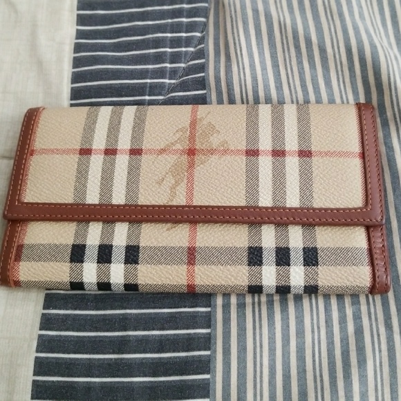 Wallet - Picture 2 of 3