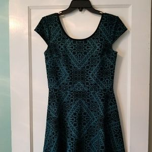 Xhilaration green dress