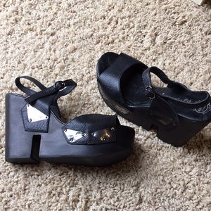 Jeffrey Campbell-Black Wood & Leather Platforms