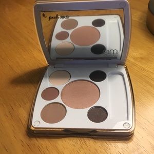 Em cosmetics shade play eyeshadow Palette