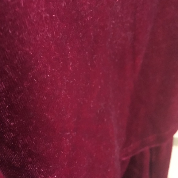 Red Velvet Open Back Dress ❤️ - Picture 8 of 8