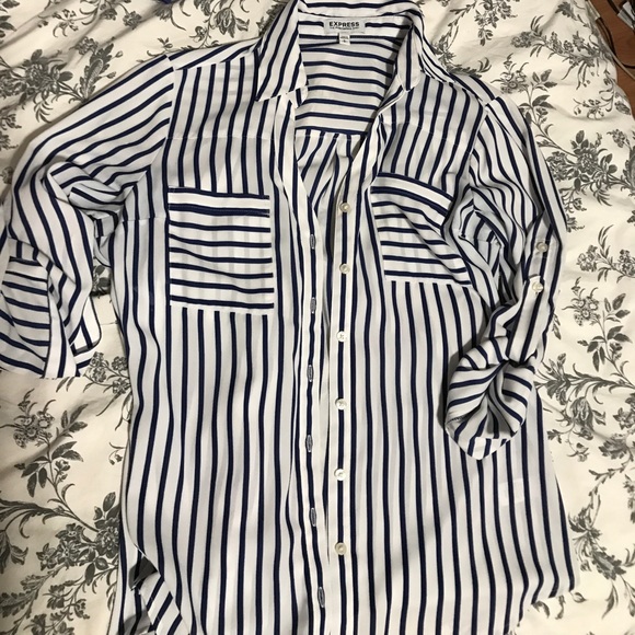 Express button down - Picture 2 of 3