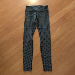 Lululemon full length leggings like new!