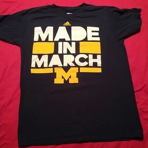 University of Michigan Basketball T-Shirt Size M