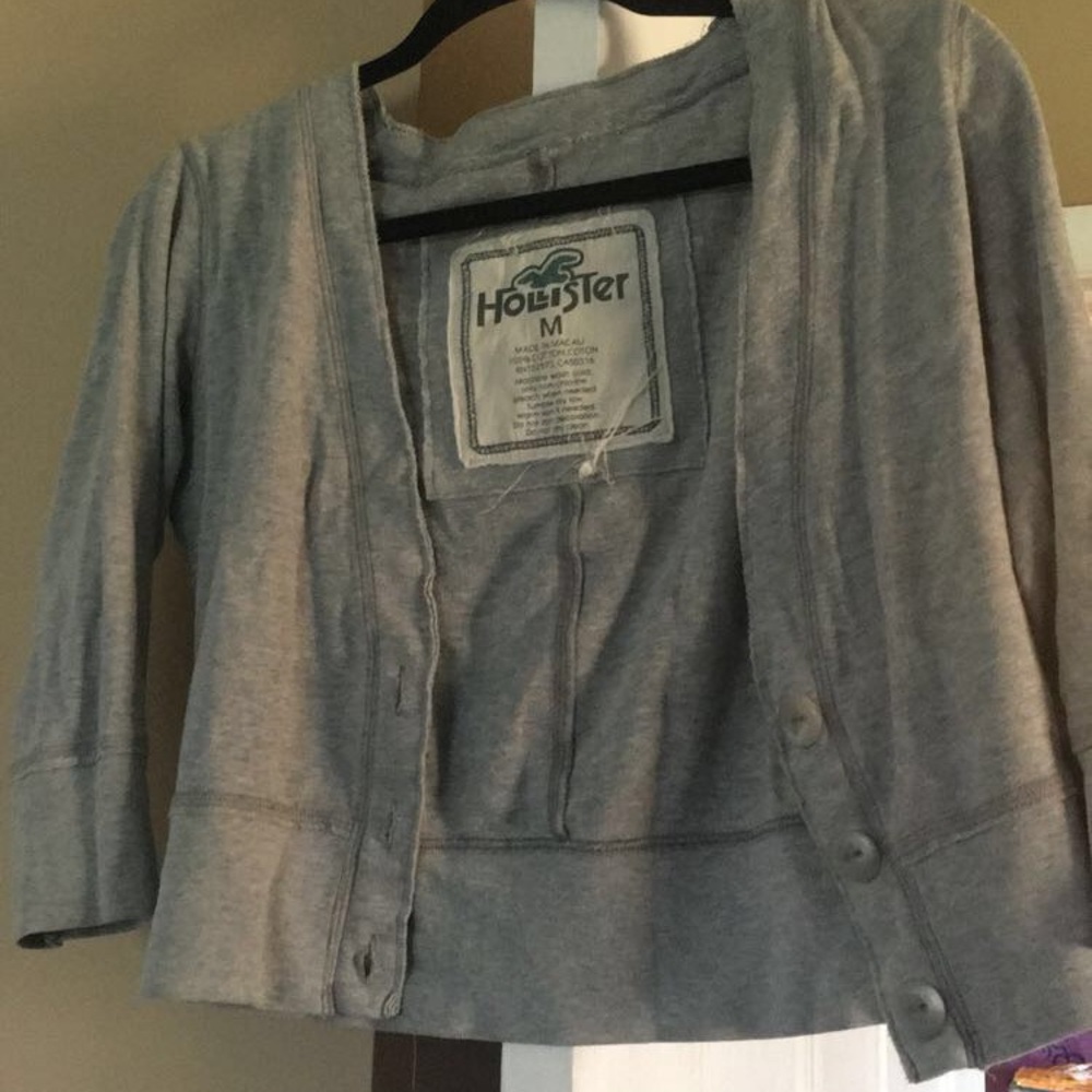 Hollister quarter sleeve sweater