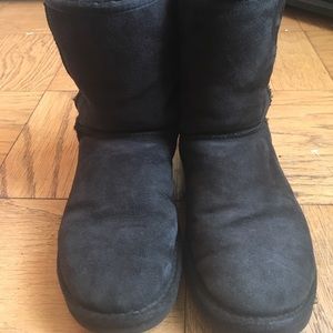 UGG Women's Classic Short