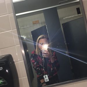 Meet your Posher, Bella