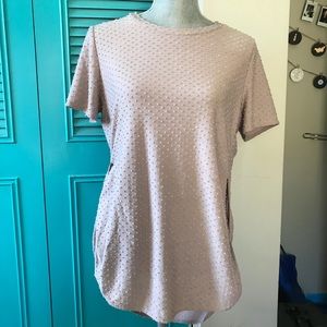 Aritzia M textured tee, EUC | FLASH SALE
