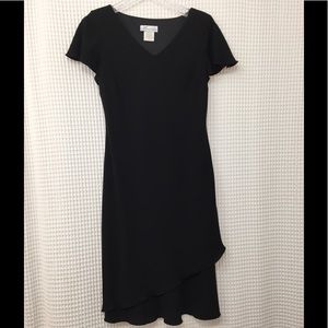 Perfect little black dress!