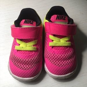 Nike toddler girls’ shoes
