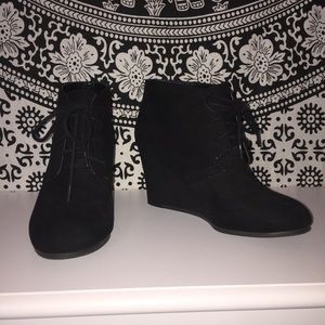 ARIZONA BLACK BOOTIES