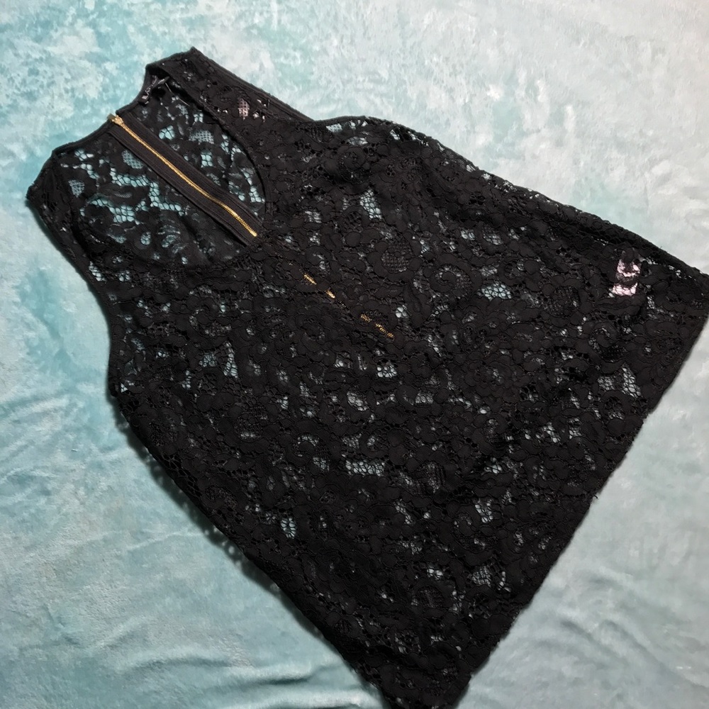 Express women's XS sleeveless floral blouse NWT
