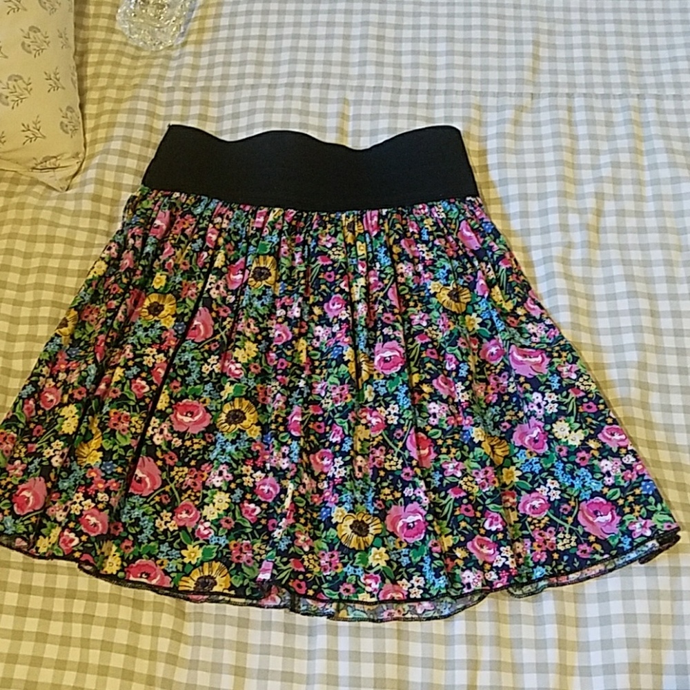 Flower mini skirt