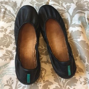 Black Tieks