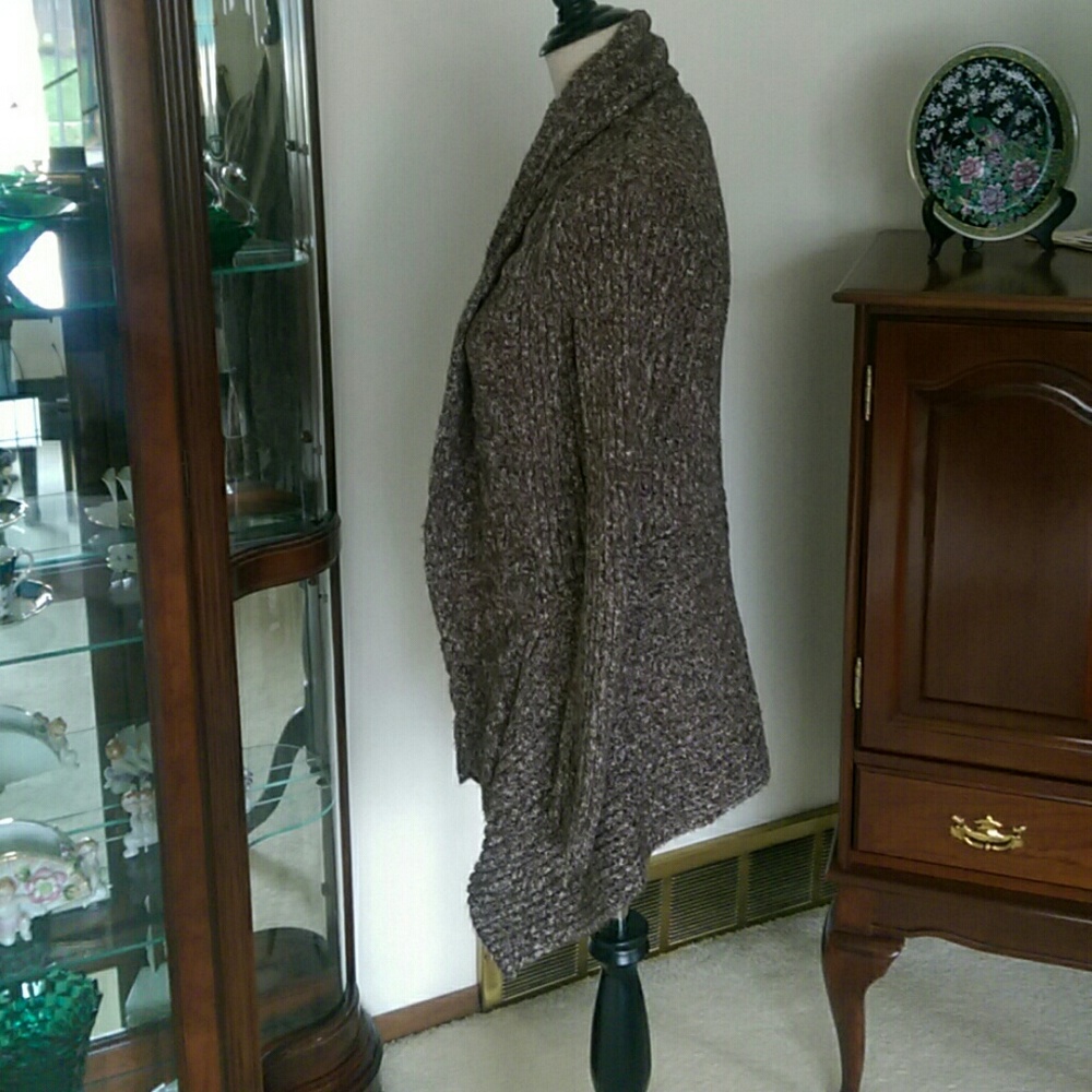 Sweater - Picture 2 of 7