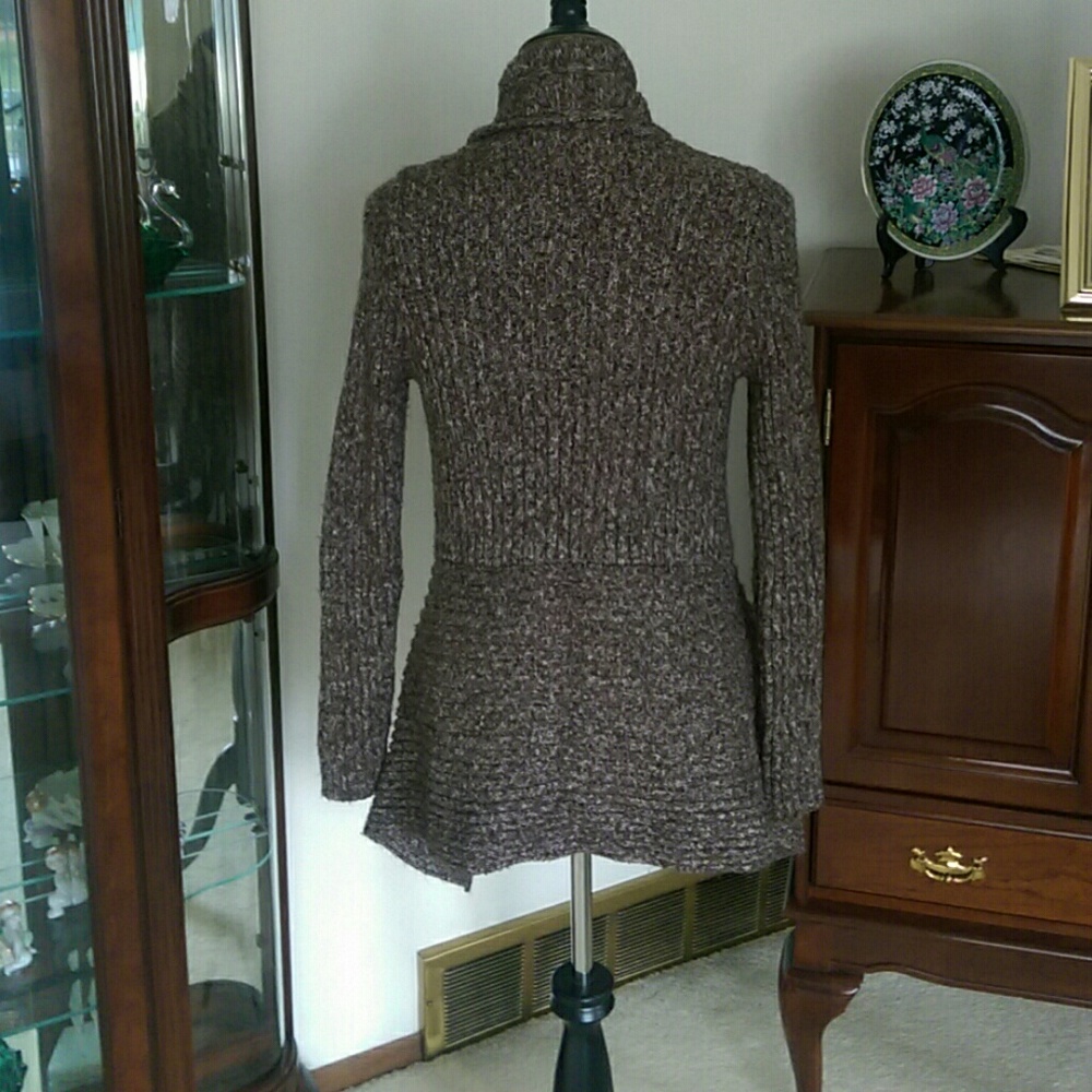 Sweater - Picture 3 of 7
