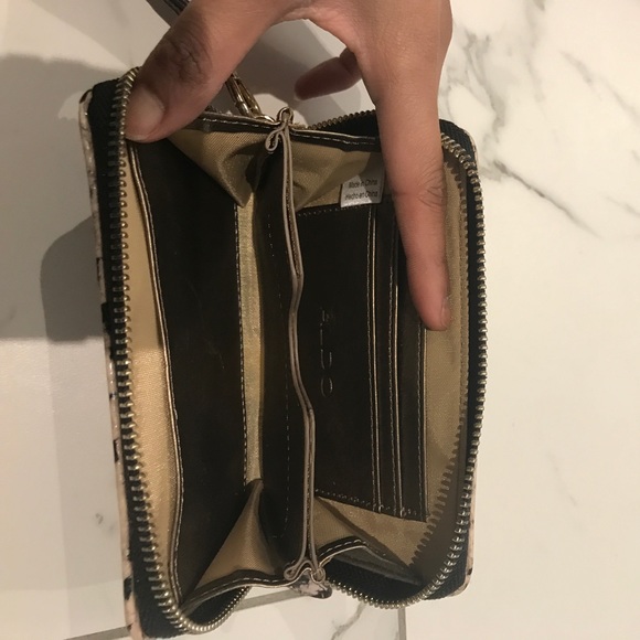 Snake skin wallet - Picture 2 of 3