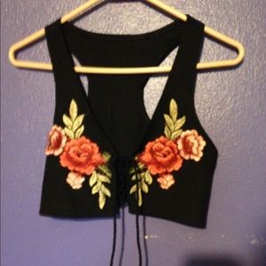 🔥CLEARANCE🔥Black floral tie vest🔥