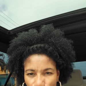 Meet your Posher, Andrea