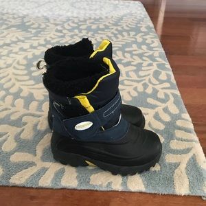 Boys winter boots size 12