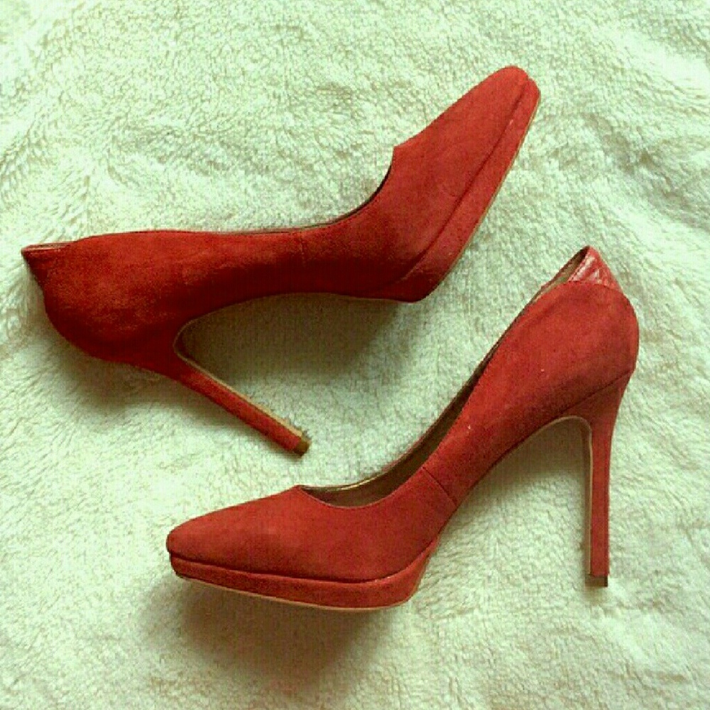 Sam Edelman red suede pumps