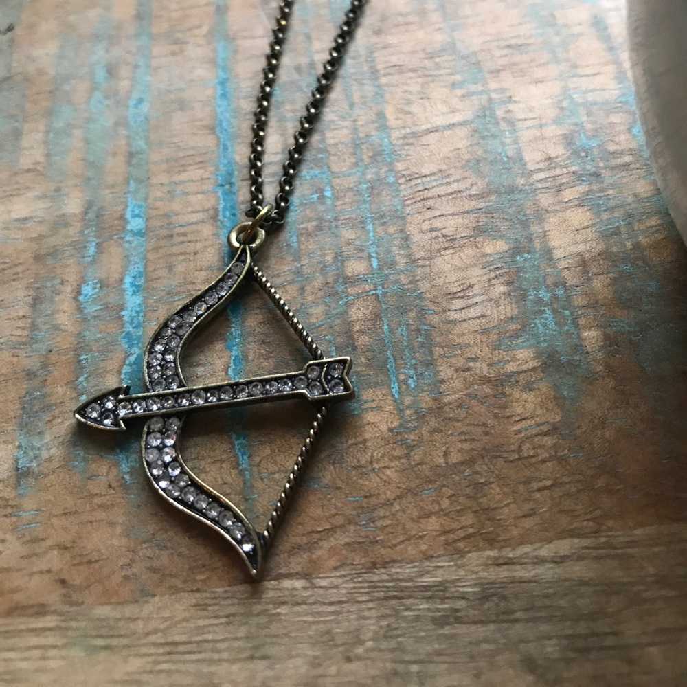 American eagle rhinestone bow necklace