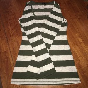 Long Sleeve Express top, size Small