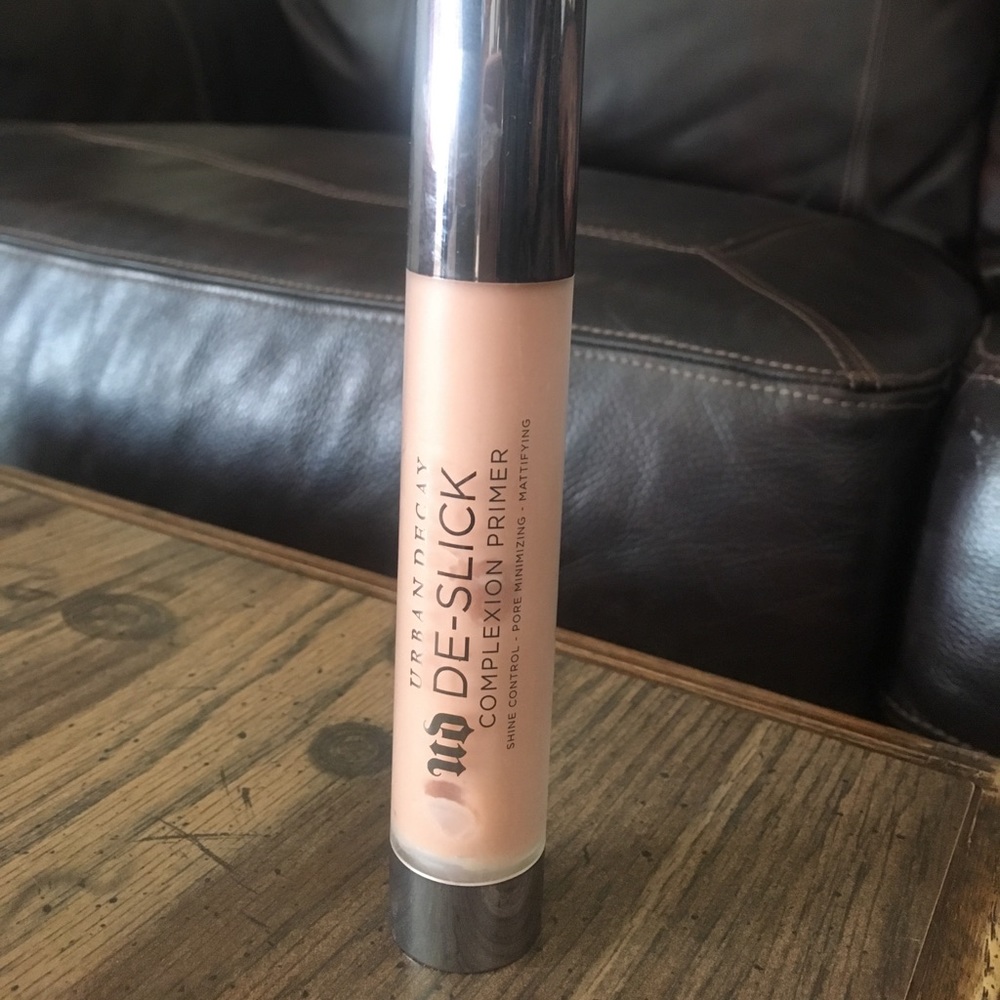 Urban Decay Deslick complexion primer