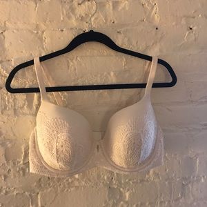 Victoria’s Secret “Body By Victoria” bra