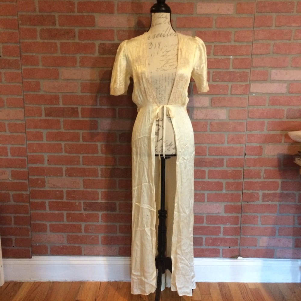 Vintage cream lace dressing gown