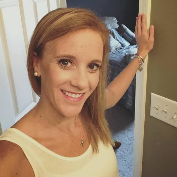 Meet your Posher, Aimee - Picture 1 of 4