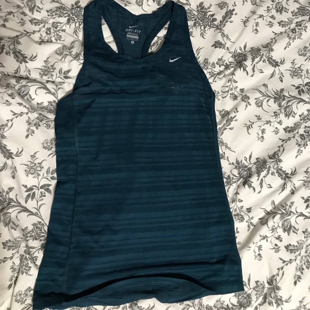 NIKE workout tank