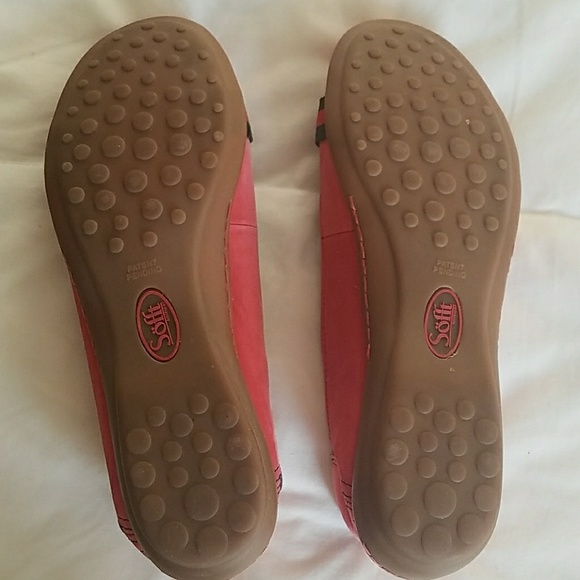 Red suede flats - Picture 3 of 4