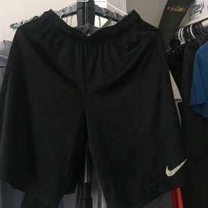 Nike Training shorts black:SizeYL