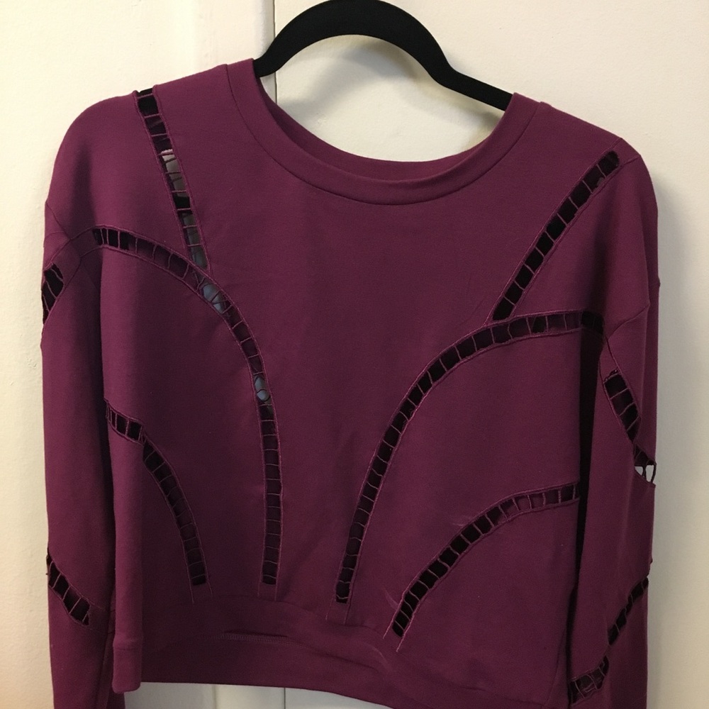 Burgundy Tobi sized medium cut-out sweater